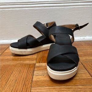 Dr. Scholl’s Sporty Wedges - Black